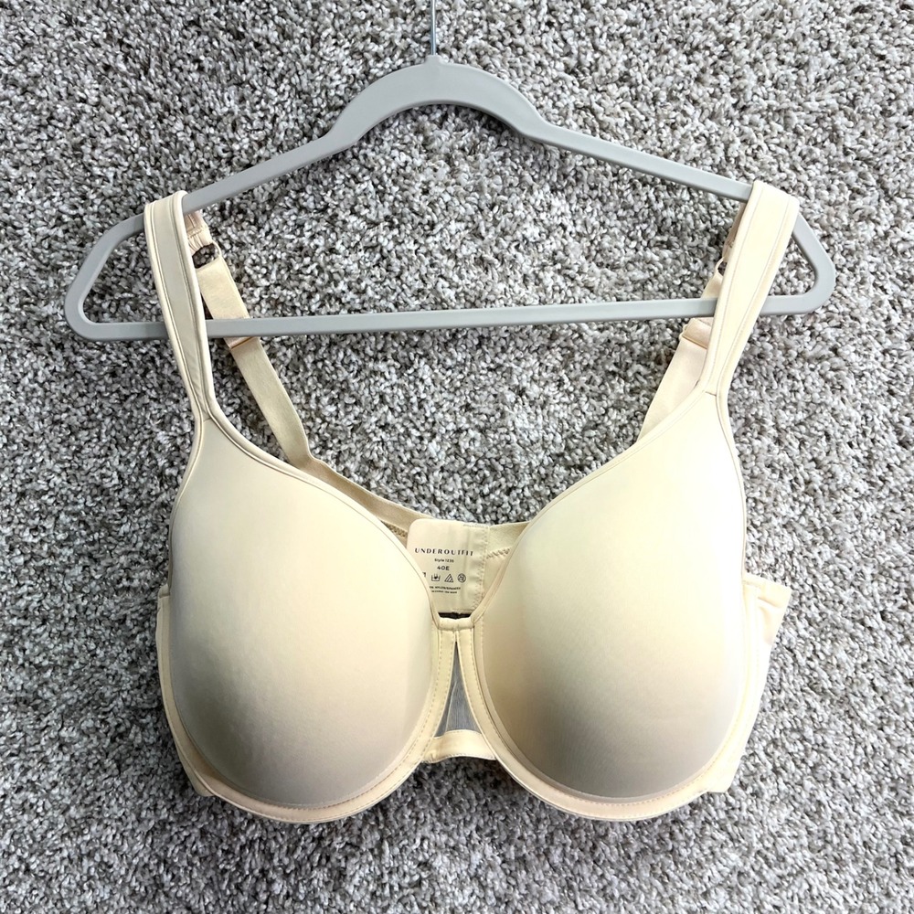 Underoutfit Bra Women's 40E Beige Ultimate Coverage Padded Underwire Seamless